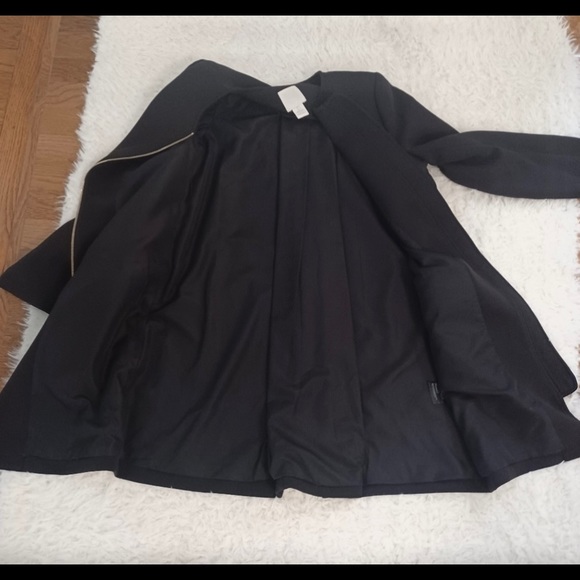 H&M Women's Black Short Coat Sz US 2/ CAN 2 - Picture 5 of 10
